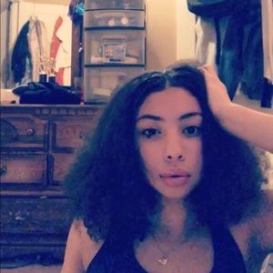 Meet your Posher, Maria